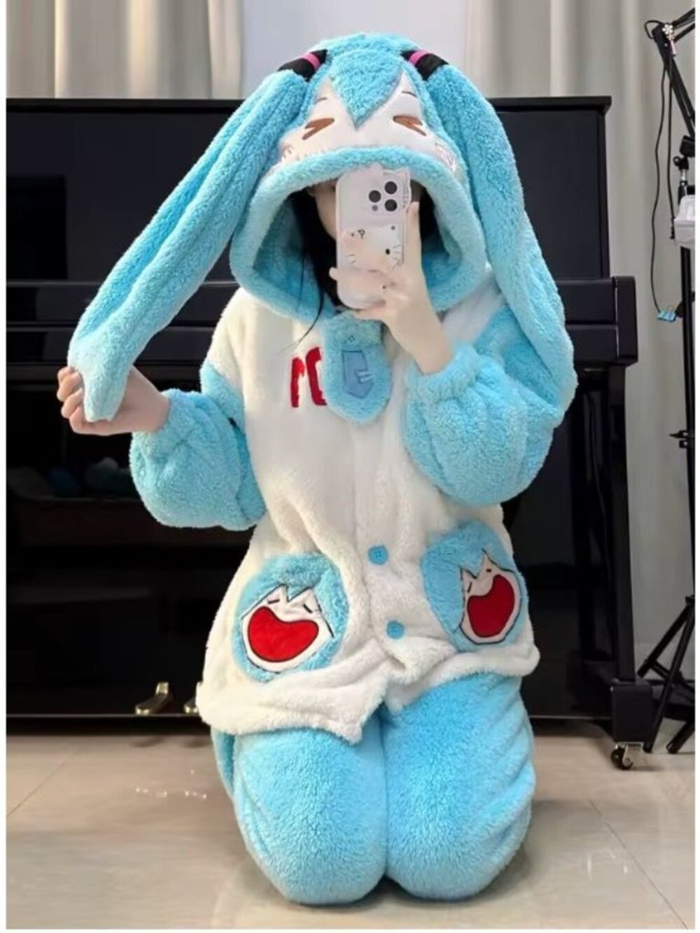 Hatsune De Miku oversize Sm/Med women's pajama comfortable set hoodie and pants